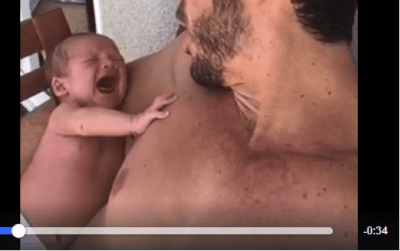 Dr. Nils & Jill Bergman sobre el bebé que se duerme cuando su papá le canta Ommm