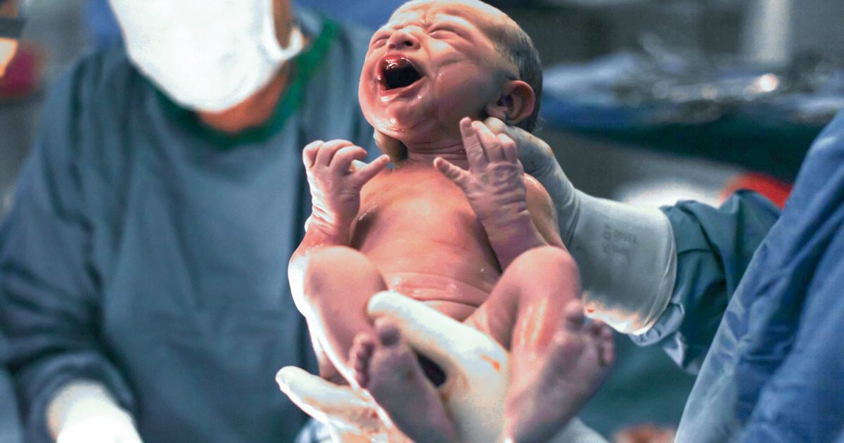 Como influye la epidural en el vínculo madre-bebé y el maternaje